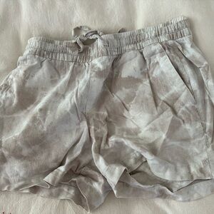 Linen shorts